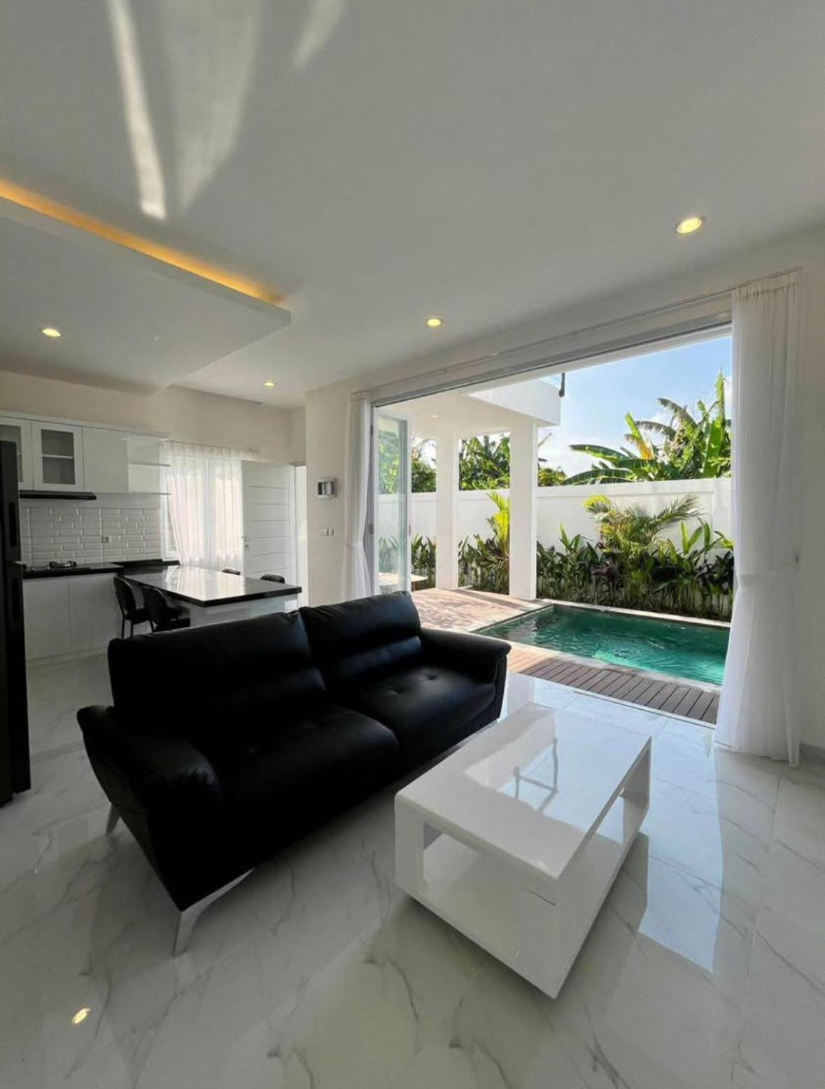 Villa Stunning 3 Bedrooms Siligita *